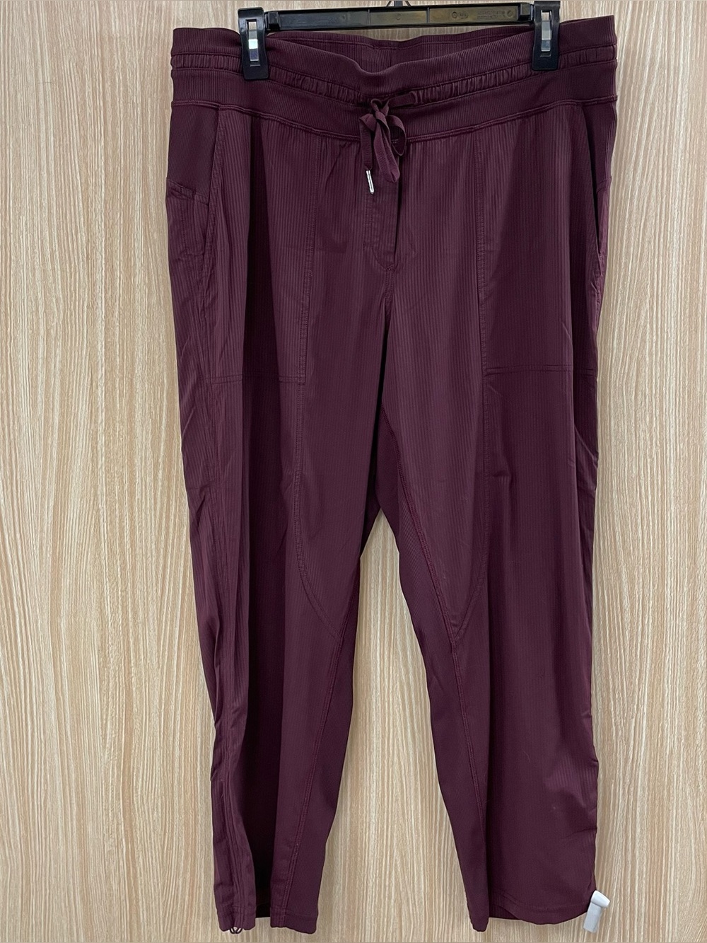 Lululemon red pants size 12